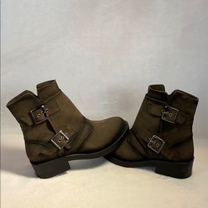 NEW SAPIN Brown Boots with heel